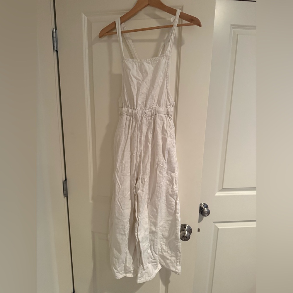 Billabong White Linen Jumpsuit worn once